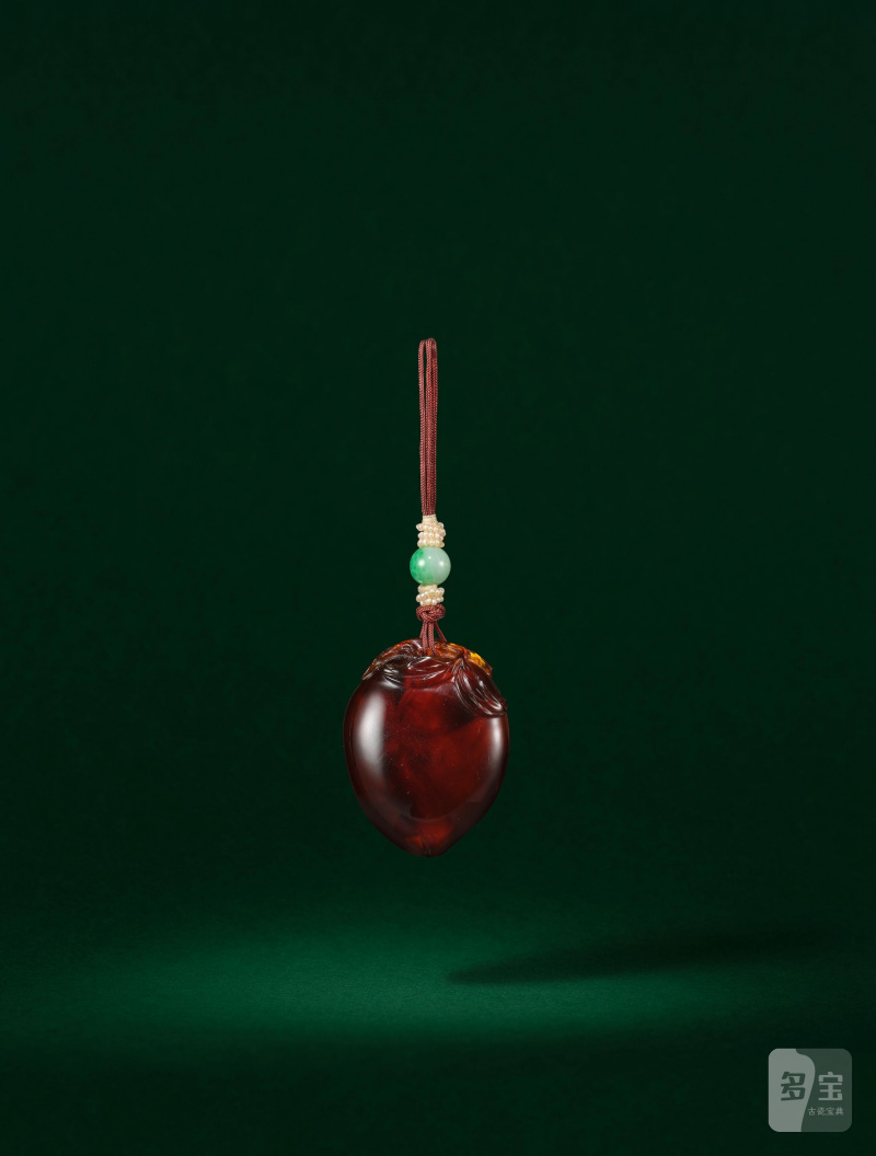 清十八/十九世紀　琥珀桃形佩 | A FINE AMBER 'PEACH' PENDANT - 图2